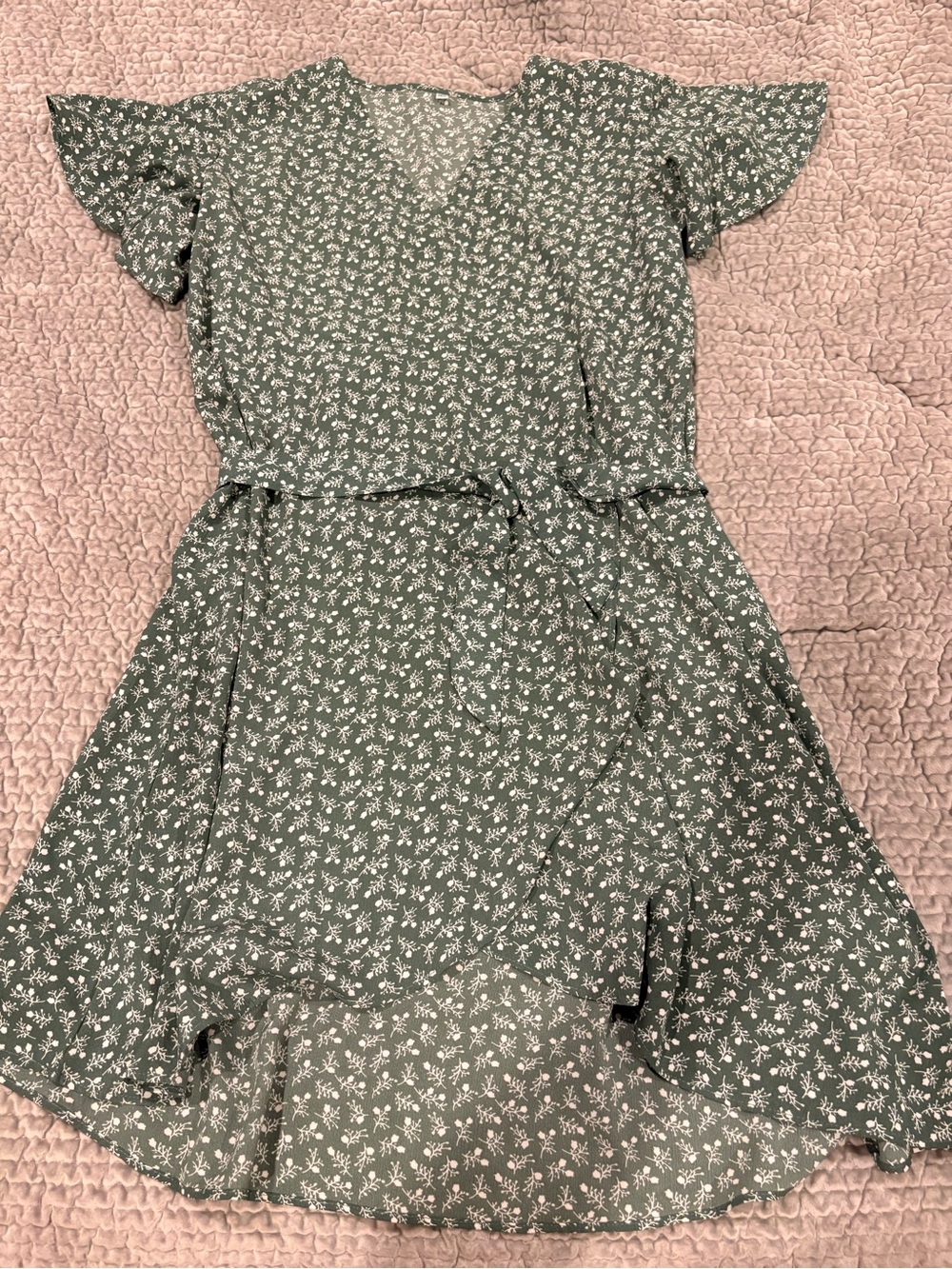 Women’s Green Floral Flutter-Sleeve Dress